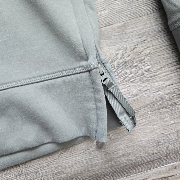 Light Green/Gray Cropped Hoodie Sweater - Picture 5 of 7